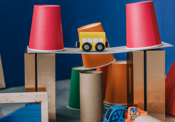 Discover Early Years - STEM For Kids – Let’s Build a Bridge